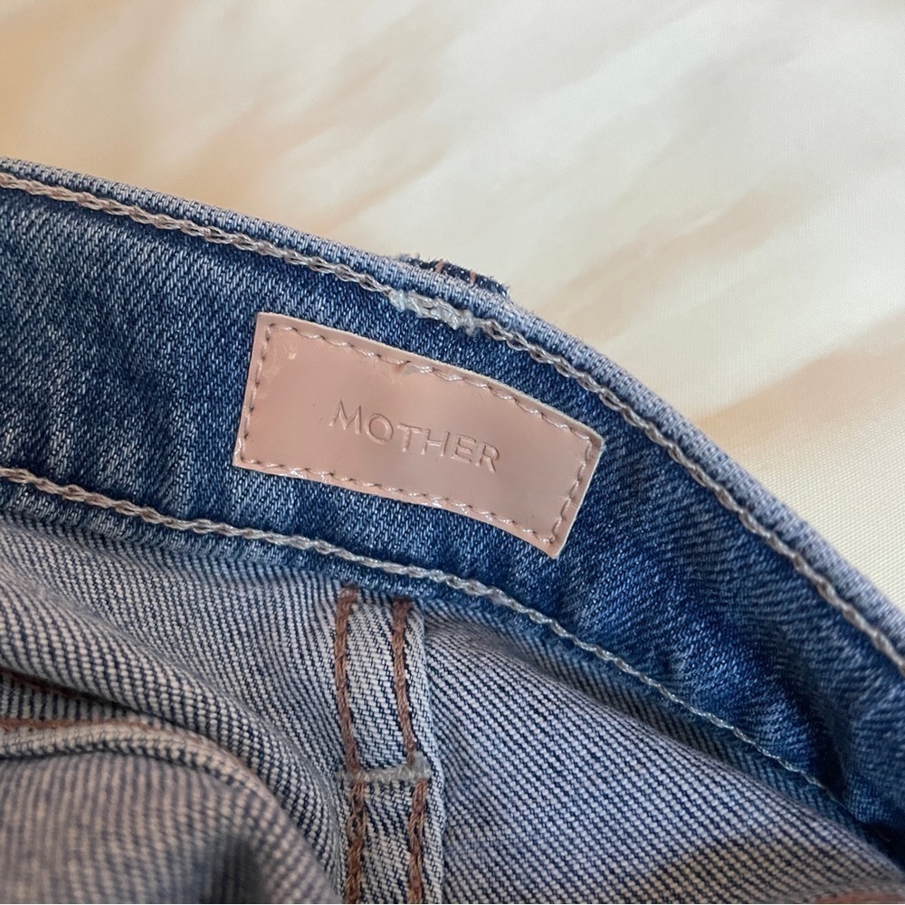 MOTHER- The Pixie Tomcat Crop Jean Mid Wash in Not Cut & Pasted Distressed 26 - Picture 10 of 13